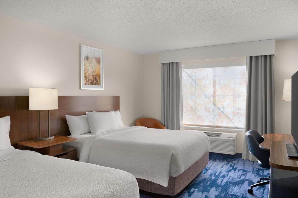 Queen Room with Two Queen Beds interior